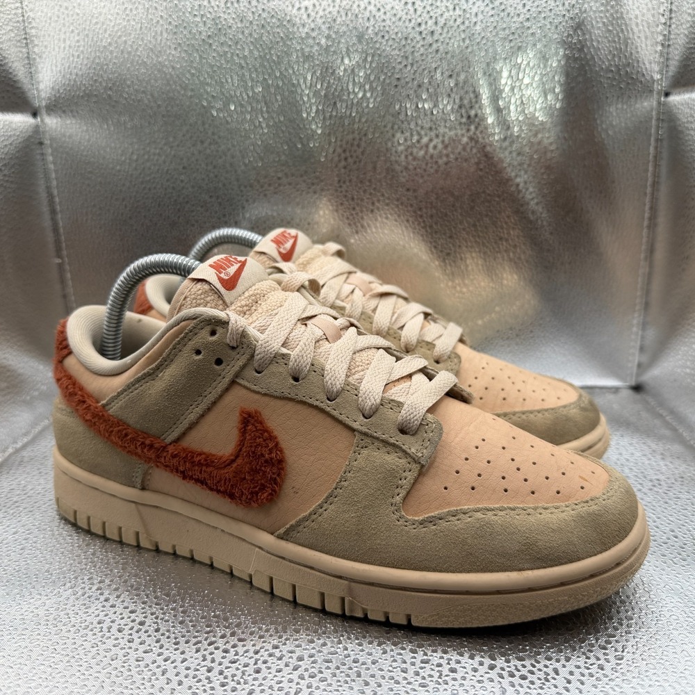 Size 8 Nike Dunk Low Retro Terry Swoosh Womens Athletic Sneakers DZ4706-200
